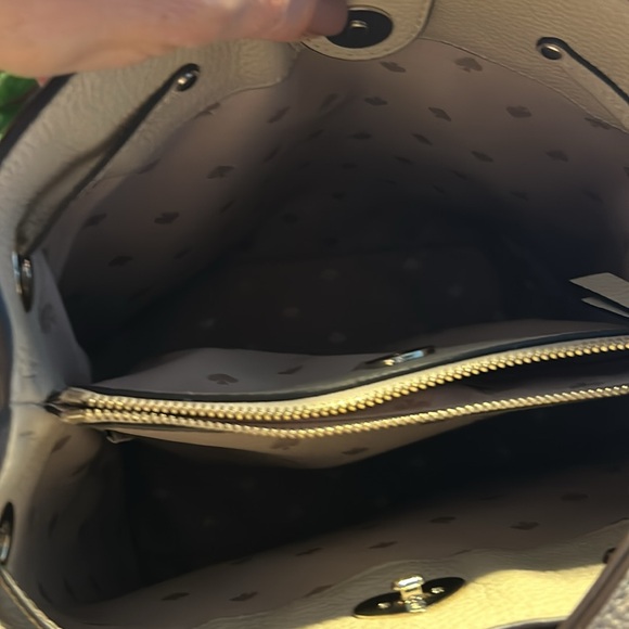 KATE SPADE Marti faux Shearling bucket shoulder bag. Light sand - Picture 2 of 6